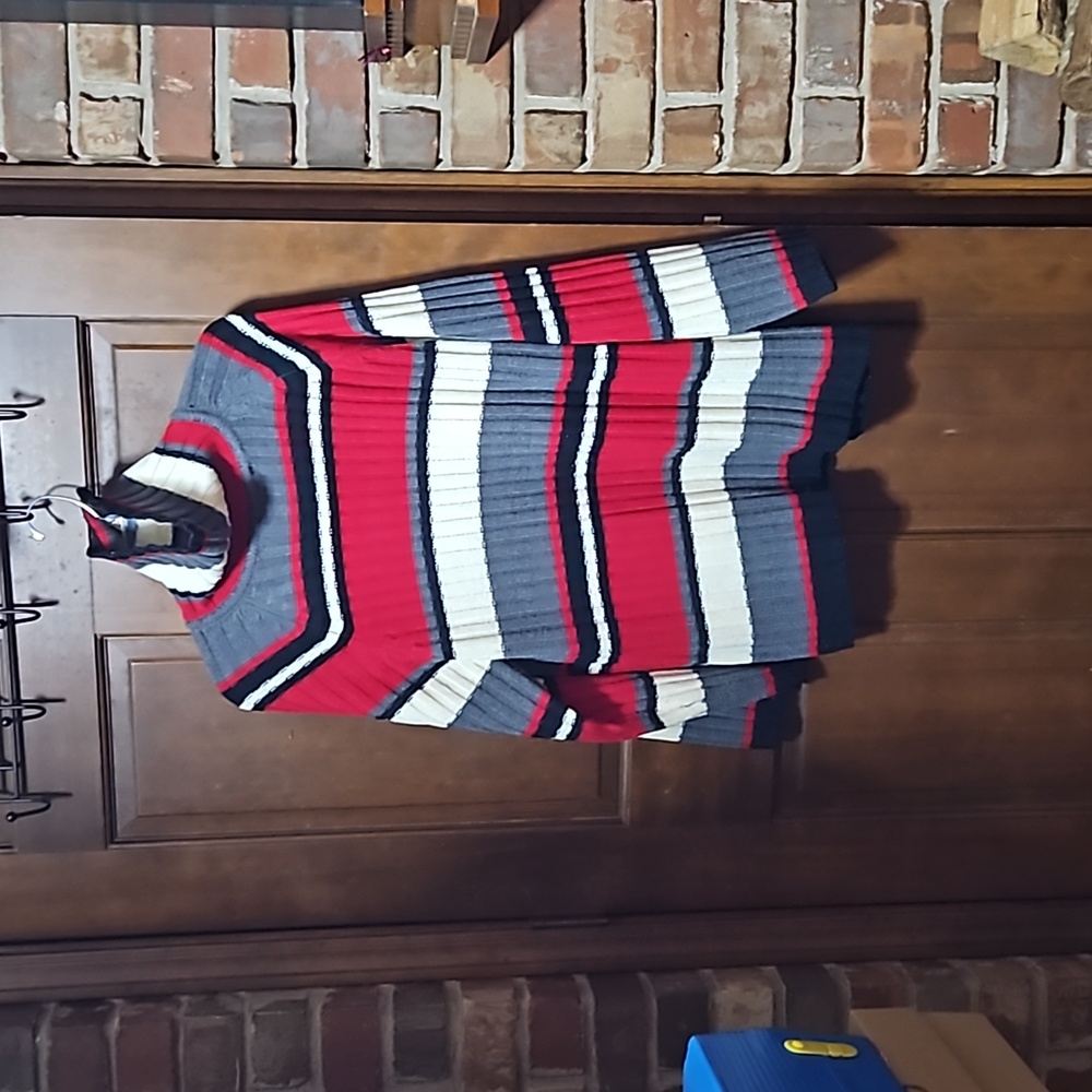 Women's sweater